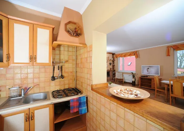 アパート Vista Mar トシェンサチ